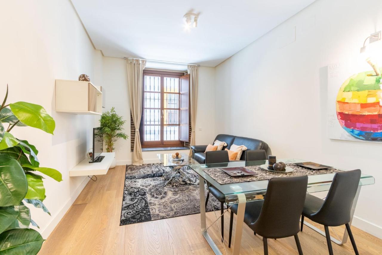 Angeles Santa Cruz Deluxe By Valcambre Appartement Sevilla Buitenkant foto